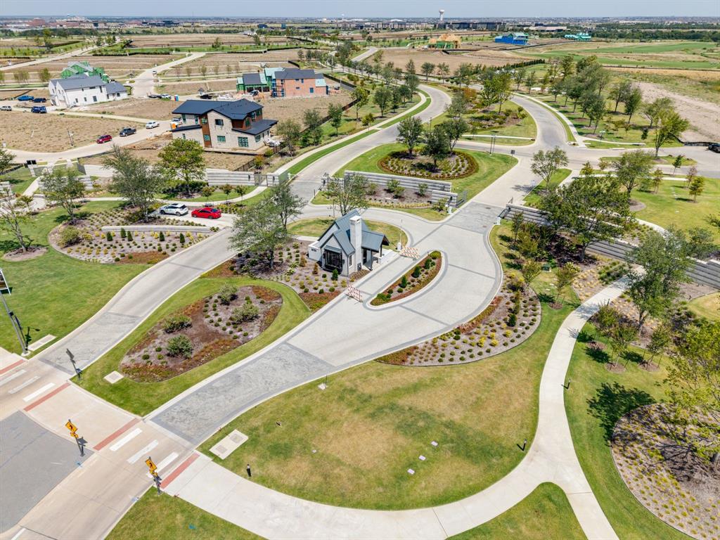111 Fallwood Street Frisco, TX 75033 - Photo 15 of 33