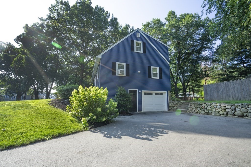 83 Derry Road Methuen, MA 01844 - Photo 5 of 41 Gallery Image 5