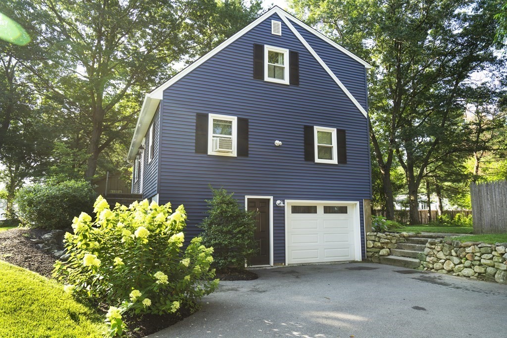 83 Derry Road Methuen, MA 01844 - Photo 6 of 41 Gallery Image 6