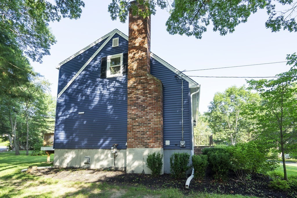 83 Derry Road Methuen, MA 01844 - Photo 7 of 41 Gallery Image 7