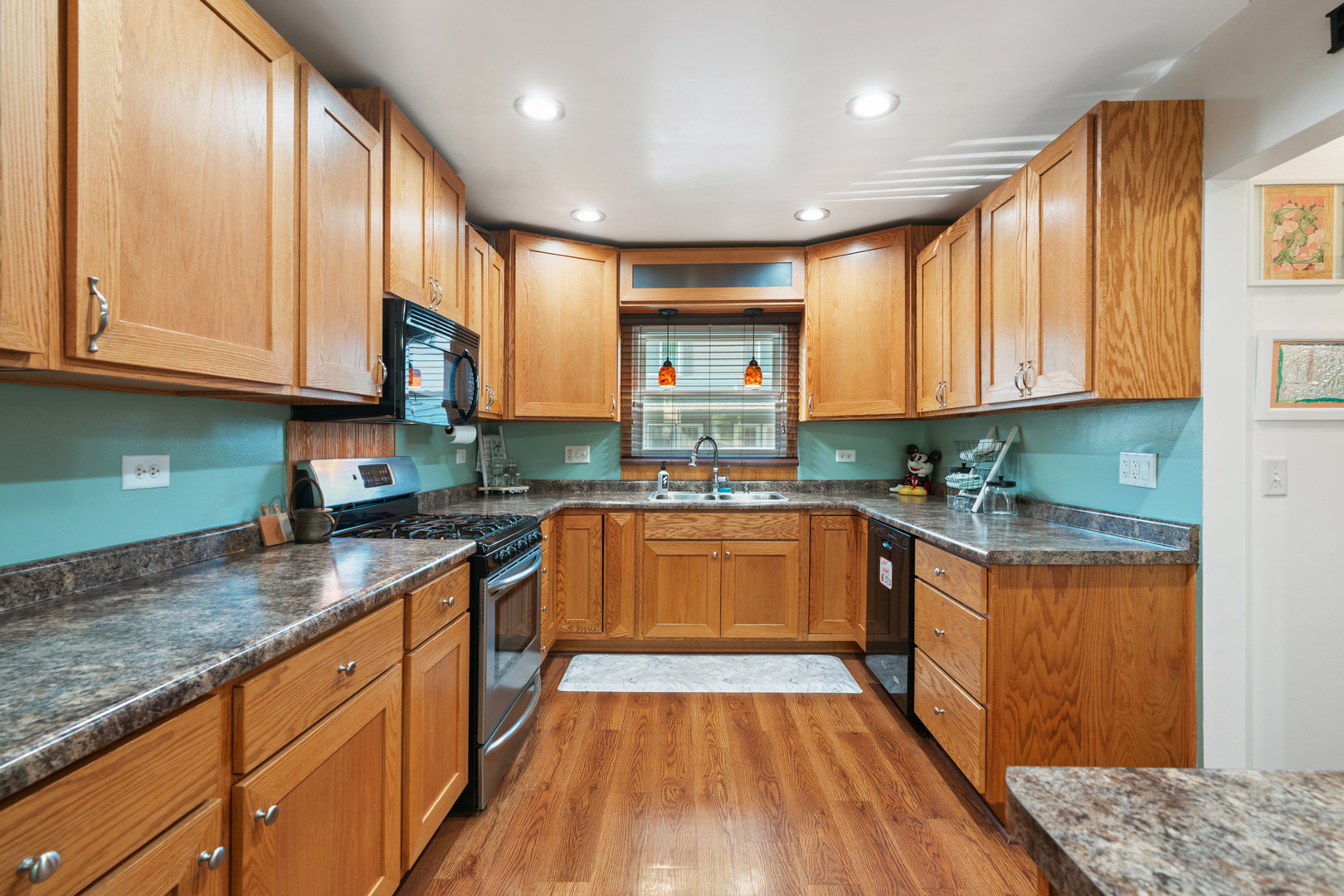 206 Washington Street Oswego, IL 60543 - Photo 12 of 45