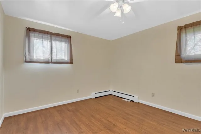 $299,900 | 4567 Beach Ridge Road, Pendleton, NY 14094