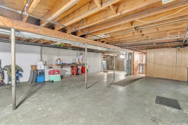 $299,900 | 4567 Beach Ridge Road, Pendleton, NY 14094