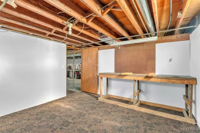 $299,900 | 4567 Beach Ridge Road, Pendleton, NY 14094