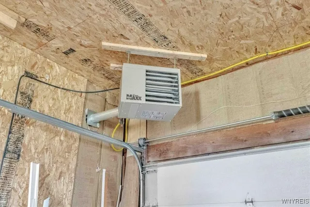 $299,900 | 4567 Beach Ridge Road, Pendleton, NY 14094