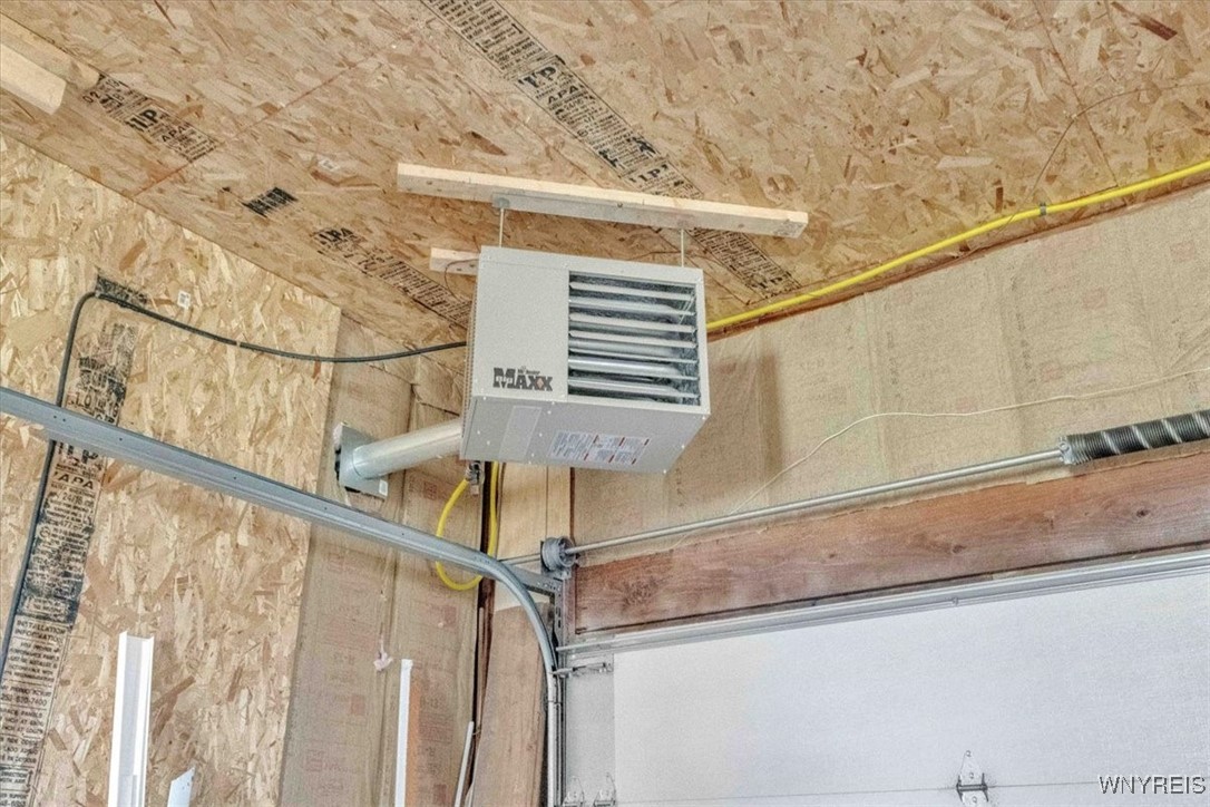 4567 Beach Ridge Road Pendleton, NY 14094 - Photo 10 of 37