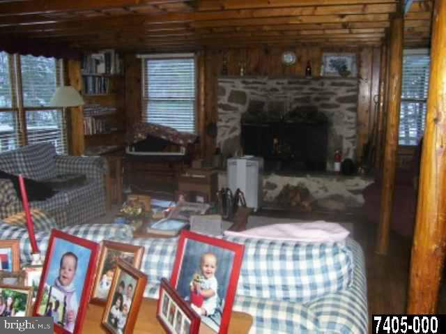6713 Mountain Road Felton, PA 17322 - Photo 3 of 7
