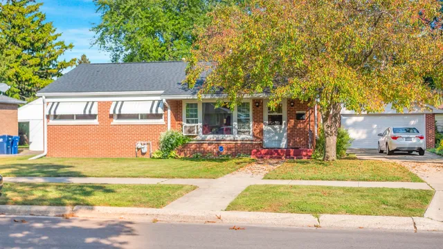 front view of house with a yard