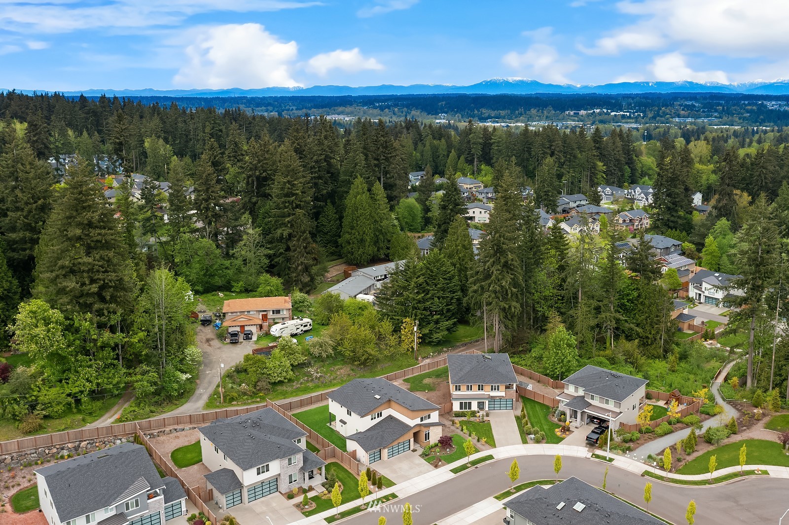 103 236th Place Southeast Bothell, WA 98021 - Photo 35 of 37 an aerial view of multiple house