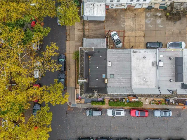 view of rooftop with couch and outdoor seating