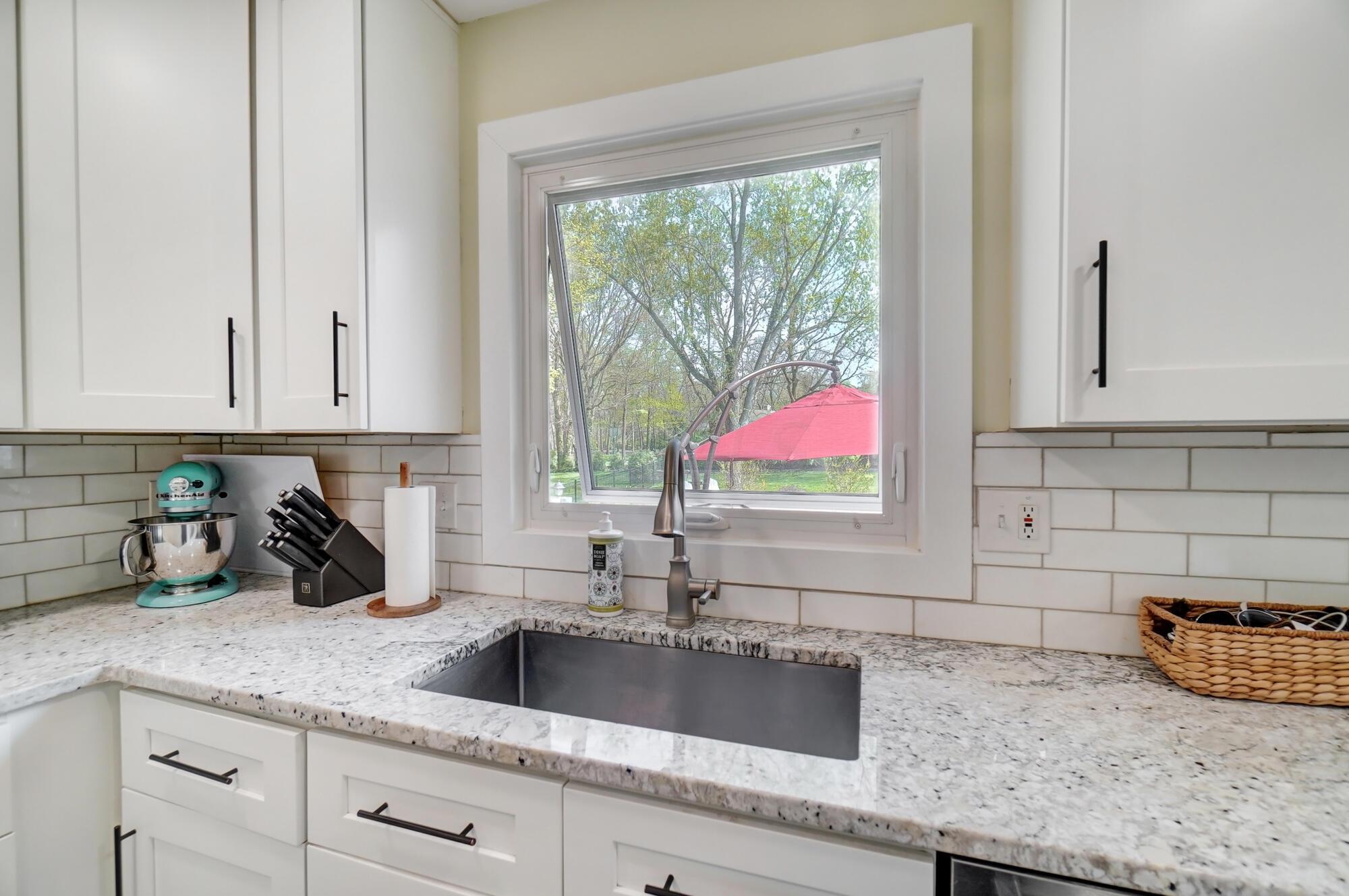 4251 Shire Landing Road Hilliard, OH 43026 - Photo 13 of 60 Kitchen