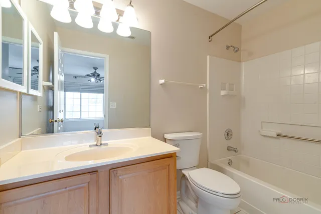 $2,950 | 1719 Sienna Court, Wheeling, IL 60090