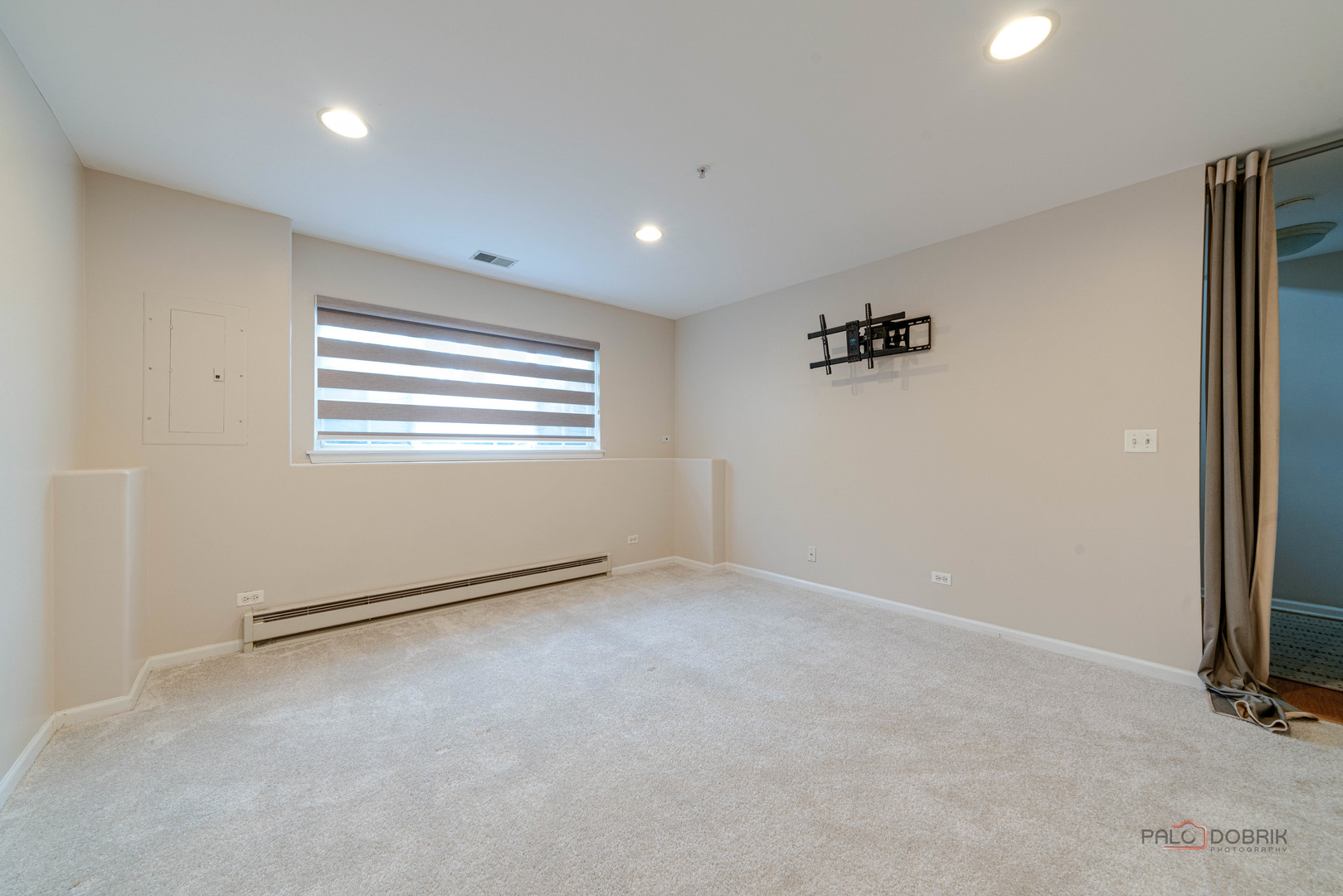 1719 Sienna Court Wheeling, IL 60090 - Photo 28 of 34 a view of an empty room with a window