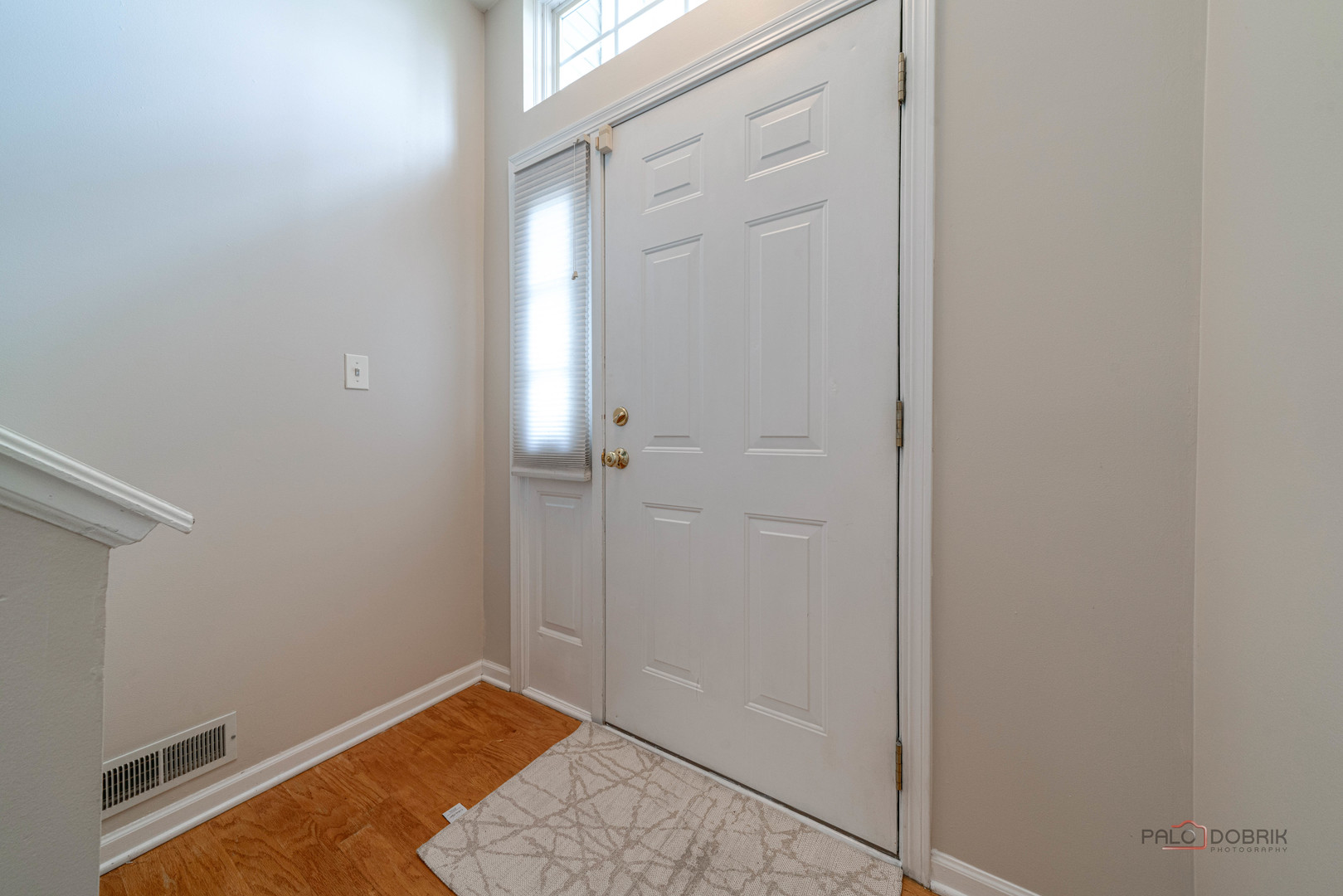 1719 Sienna Court Wheeling, IL 60090 - Photo 4 of 34 a view of room
