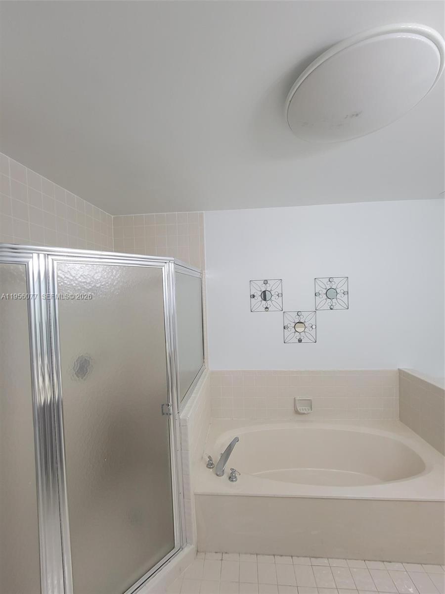 13541 Northwest 5th Court Plantation, FL 33325 - Photo 14 of 20