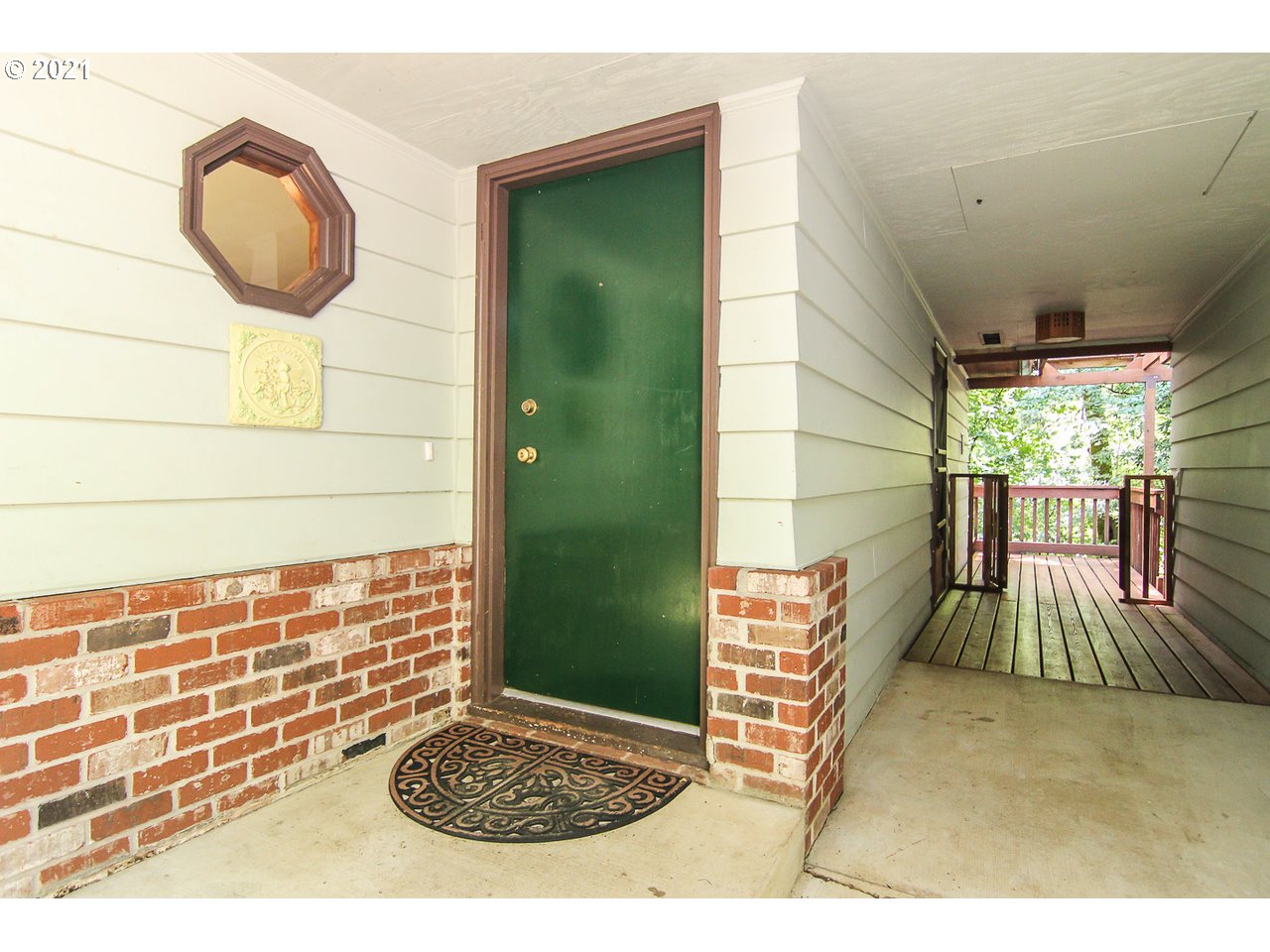 5184 Southwest Custer Street Portland, OR 97219 - Photo 22 of 32 Gallery Image 22