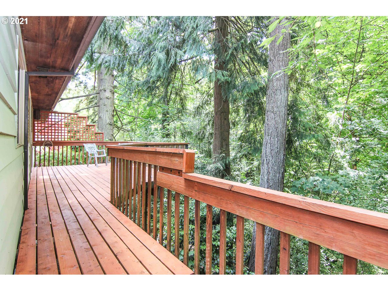 5184 Southwest Custer Street Portland, OR 97219 - Photo 26 of 32 Gallery Image 26
