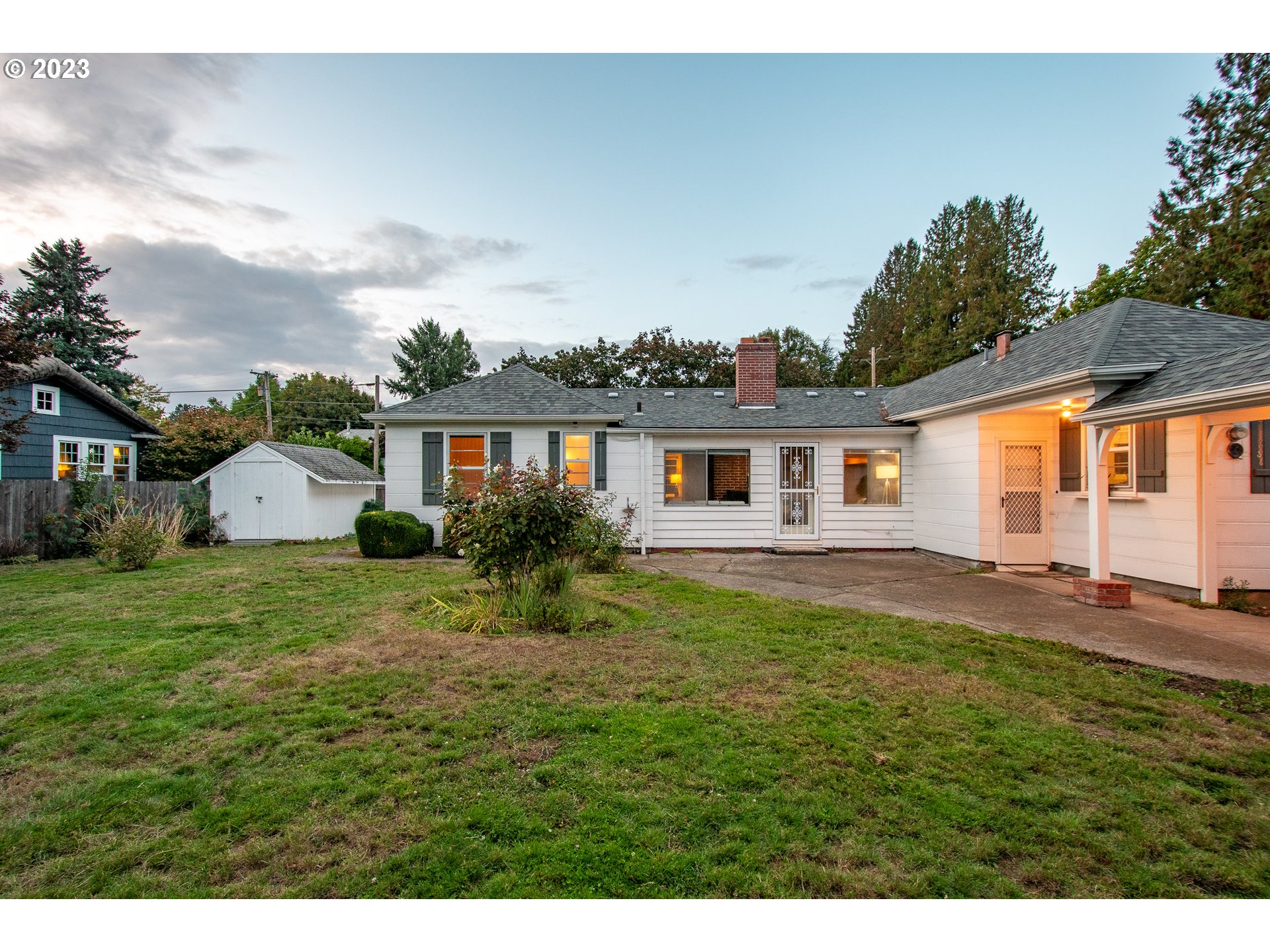 110 Northwest 12th Street Gresham, OR 97030 - Photo 35 of 43 a front view of a house with a yard
