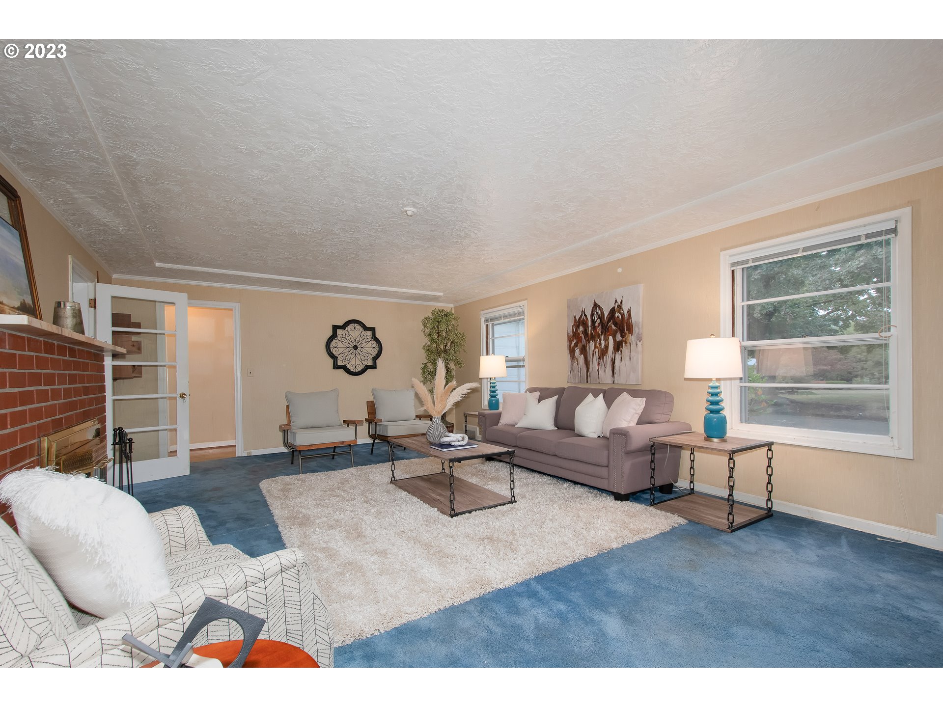 110 Northwest 12th Street Gresham, OR 97030 - Photo 7 of 43 a living room with furniture window and wooden floor