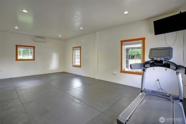 a view of an entrance to house