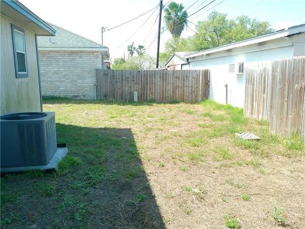 $1,675 | 610 Kaipo Drive, Corpus Christi, TX 78418