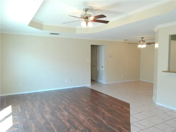 $1,675 | 610 Kaipo Drive, Corpus Christi, TX 78418