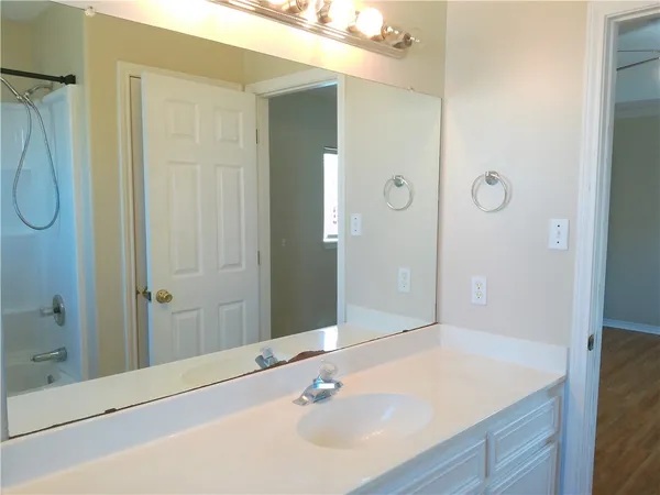 $1,675 | 610 Kaipo Drive, Corpus Christi, TX 78418
