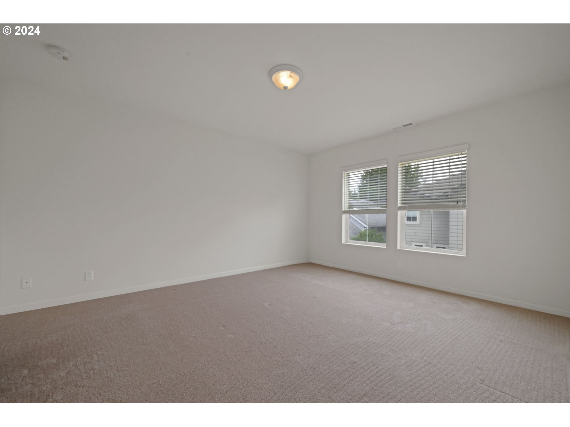 1664 Riley Lane Eugene, OR 97402 - Photo 18 of 35 Gallery Image 18
