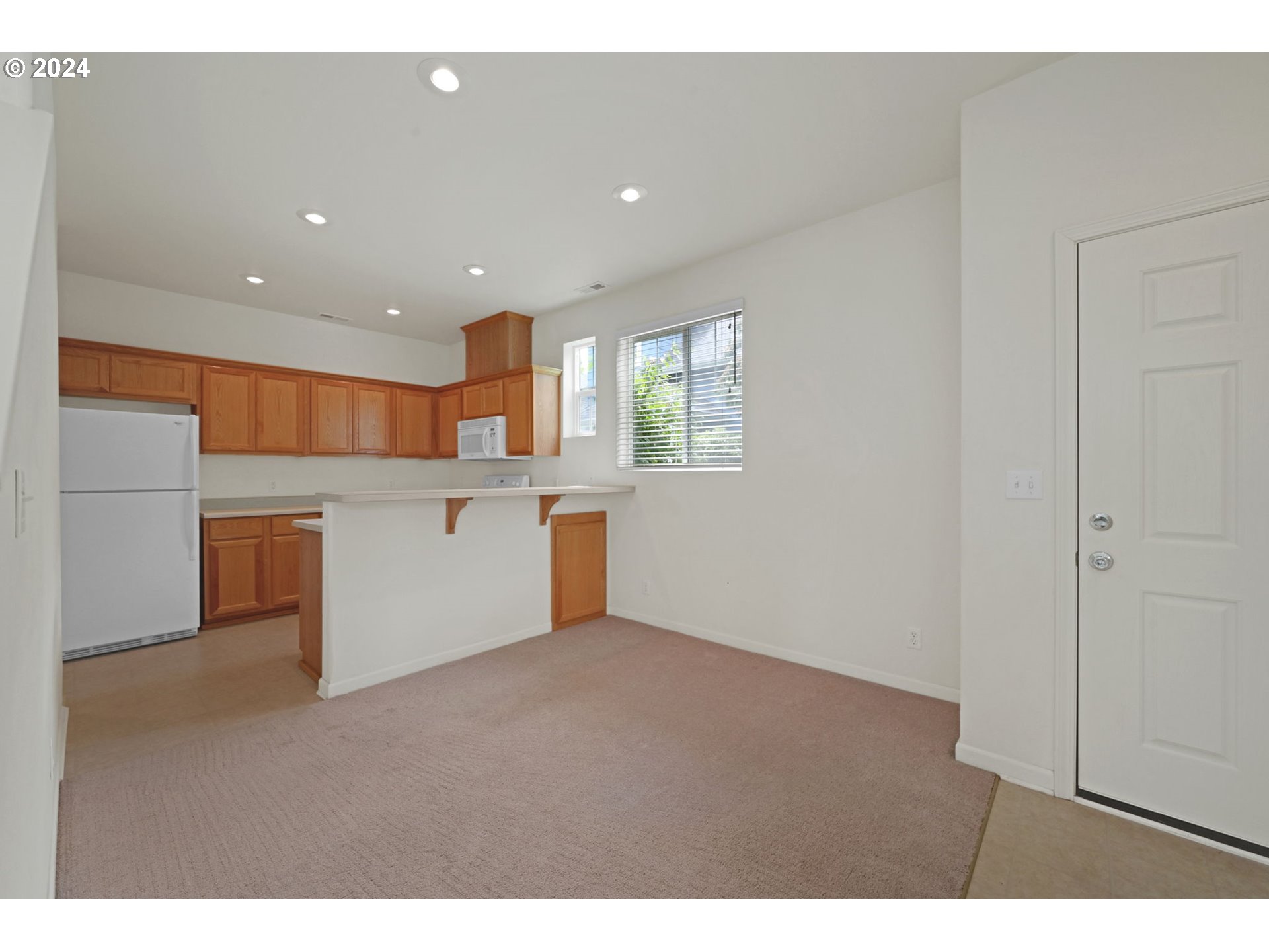 1664 Riley Lane Eugene, OR 97402 - Photo 6 of 35 Gallery Image 6