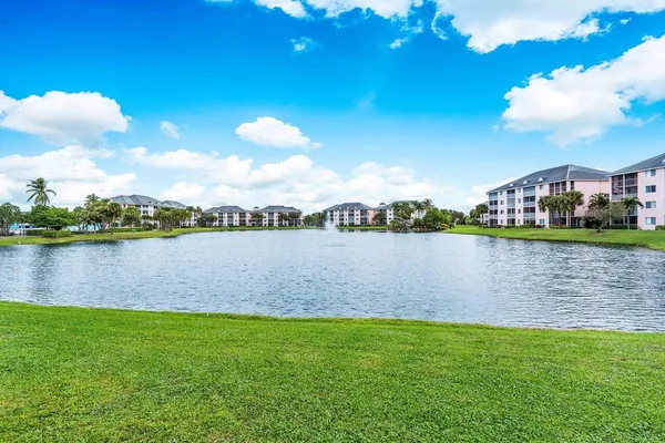 $8,500 | 353 Highway 1, Unit F109, Jupiter, FL 33477