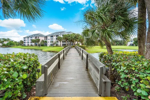 $8,500 | 353 Highway 1, Unit F109, Jupiter, FL 33477