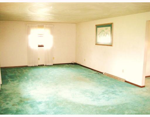 225 Pfeffer Road Export, PA 15632 - Photo 9 of 18 Living Room.