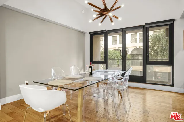 $3,000 | 460 South Spring Street, Unit 212, Los Angeles, CA 90013