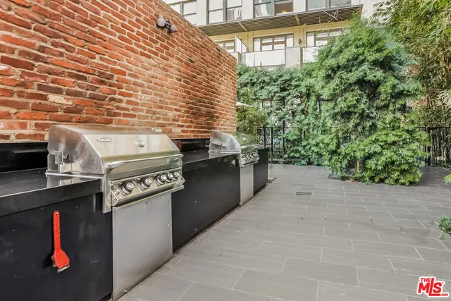 $3,000 | 460 South Spring Street, Unit 212, Los Angeles, CA 90013