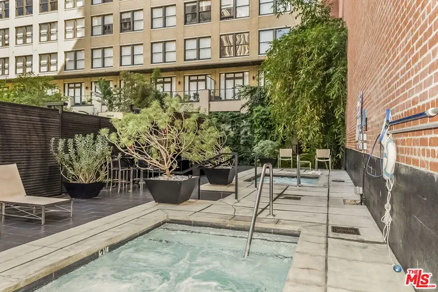 $3,000 | 460 South Spring Street, Unit 212, Los Angeles, CA 90013