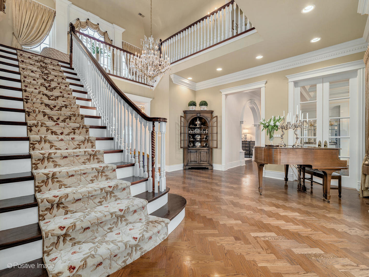 820 Taft Road Hinsdale, IL 60521 - Photo 14 of 46 a view of entryway and hall with wooden floor