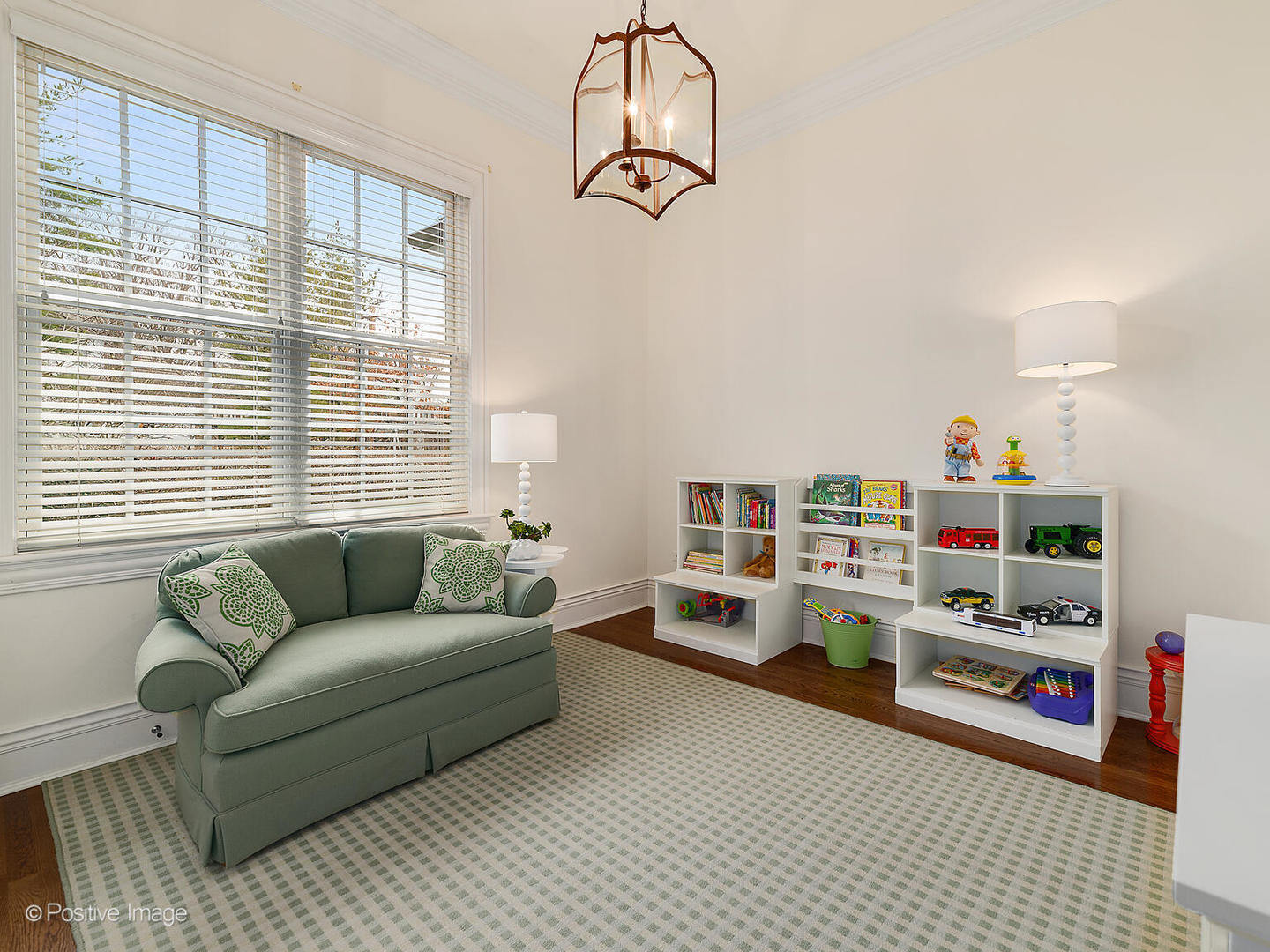 820 Taft Road Hinsdale, IL 60521 - Photo 24 of 46 a living room with furniture and a window