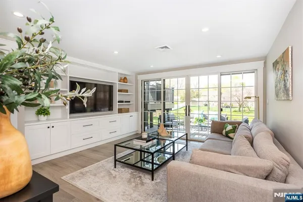 $1,050,000 | 59 Laauwe Avenue, Wayne, NJ 07470