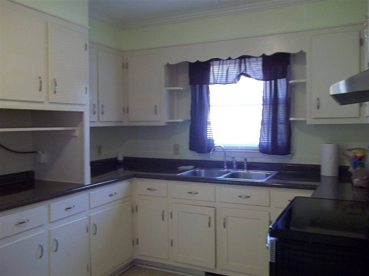 2242 Hillandale Road Durham, NC 27705 - Photo 6 of 13 Photo 6