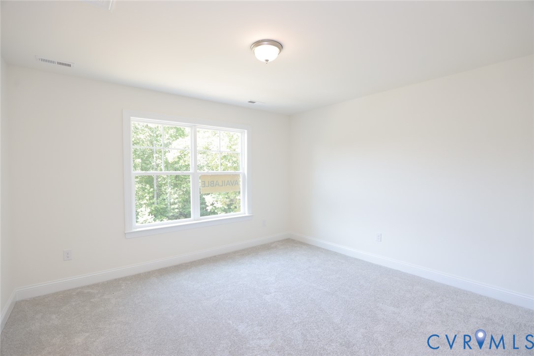 4660 McGhee House Road Mechanicsville, VA 23111 - Photo 30 of 48 an empty room with a window