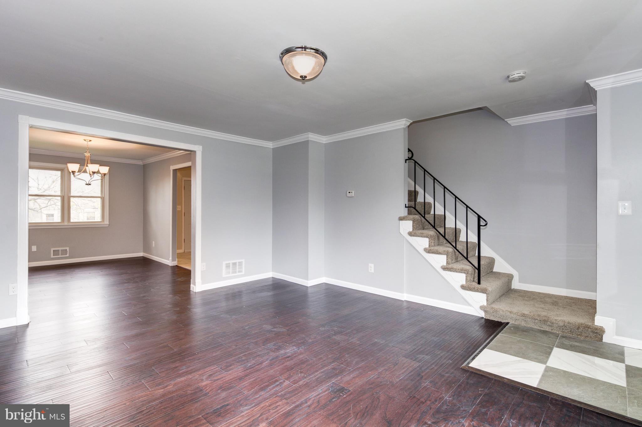 5624 Arnhem Road Baltimore, MD 21206 - Photo 3 of 24 Living Room