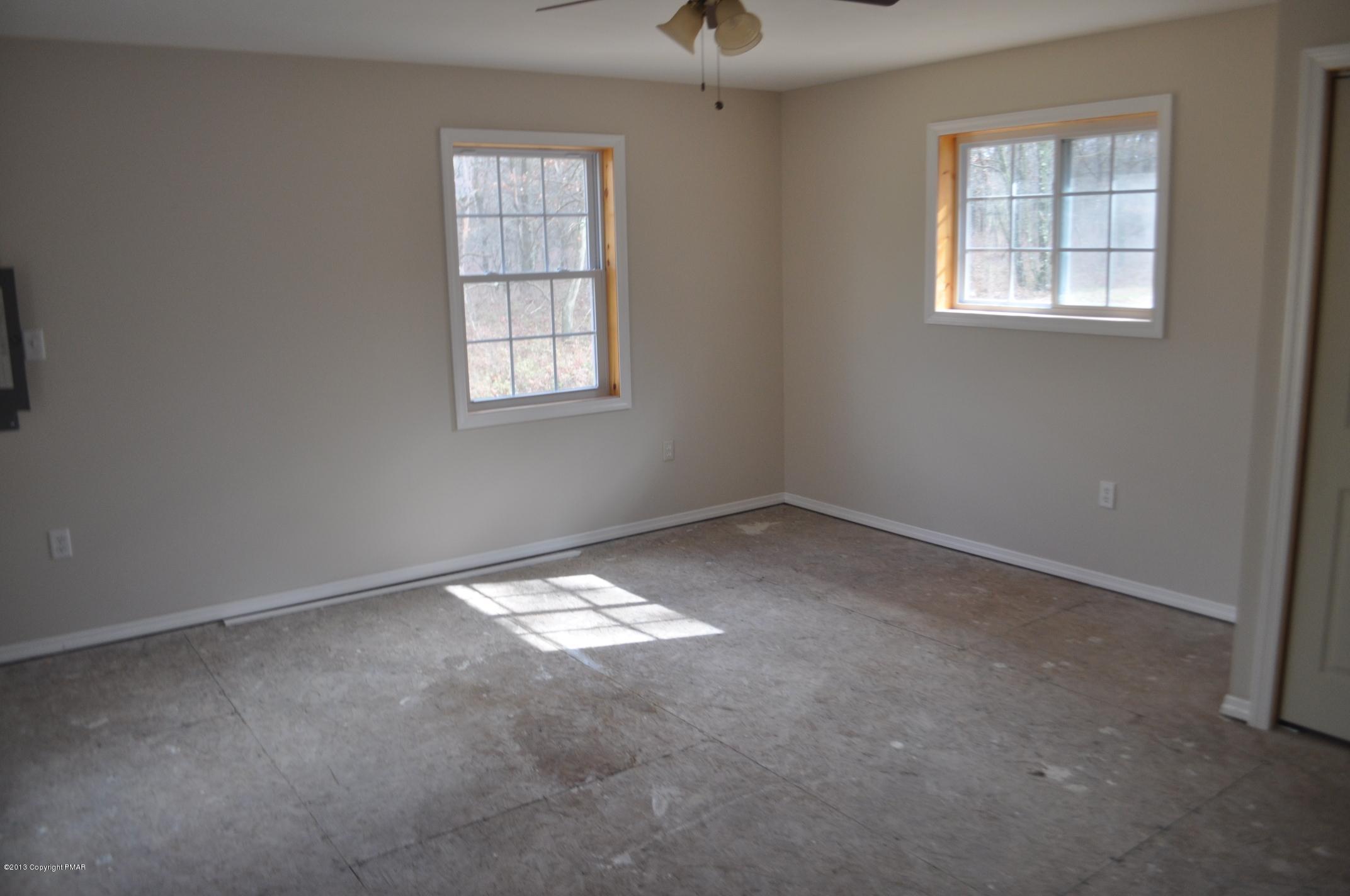 626 Behrens Road Jim Thorpe, PA 18229 - Photo 7 of 8 MASTER BEDROOM (2)