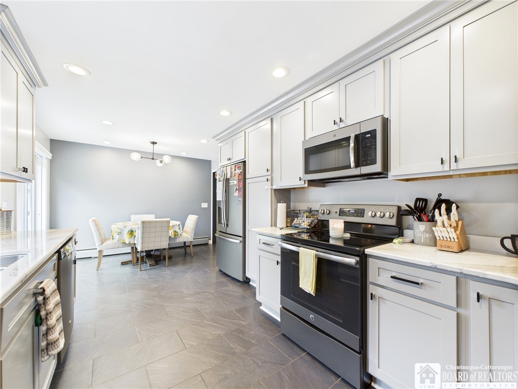 834 Prospect Avenue Olean, NY 14760 - Photo 3 of 39