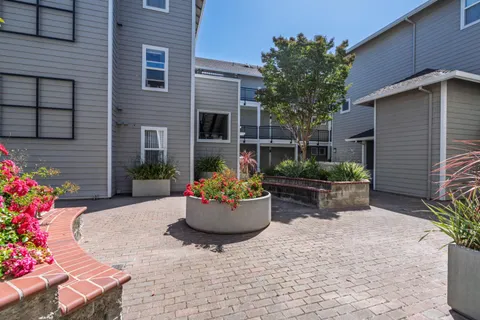 $735,000 | 1982 West Bayshore Road, Unit 219, East Palo Alto, CA 94303