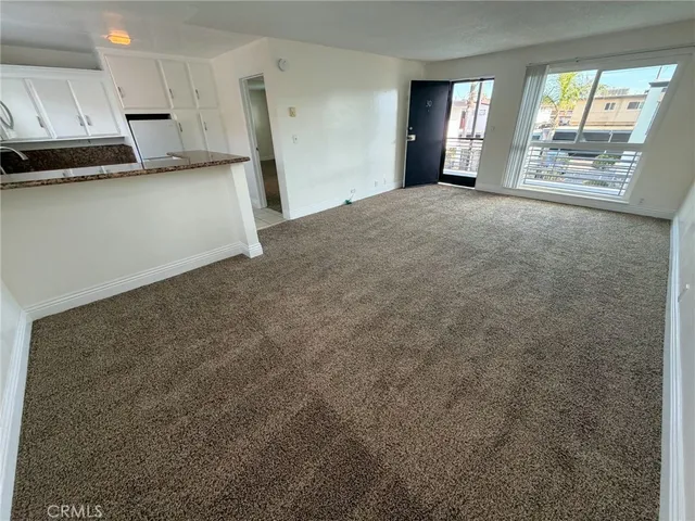 $2,195 | 931 West 19th Street, Unit 30, Costa Mesa, CA 92627