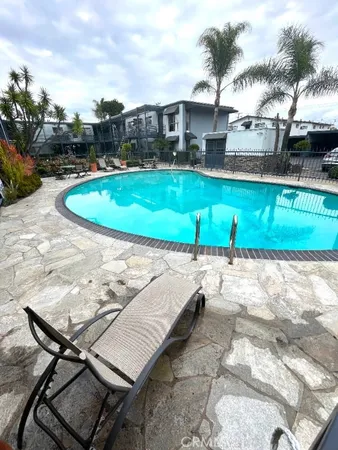 a view of an outdoor space