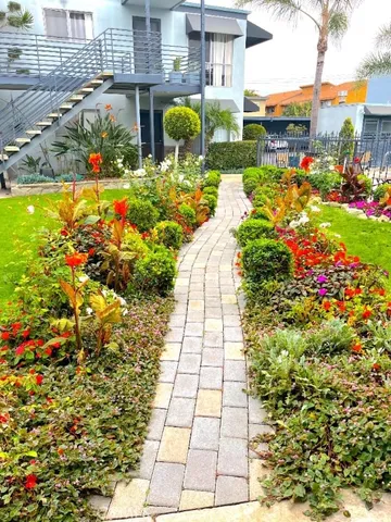 $2,195 | 931 West 19th Street, Unit 30, Costa Mesa, CA 92627