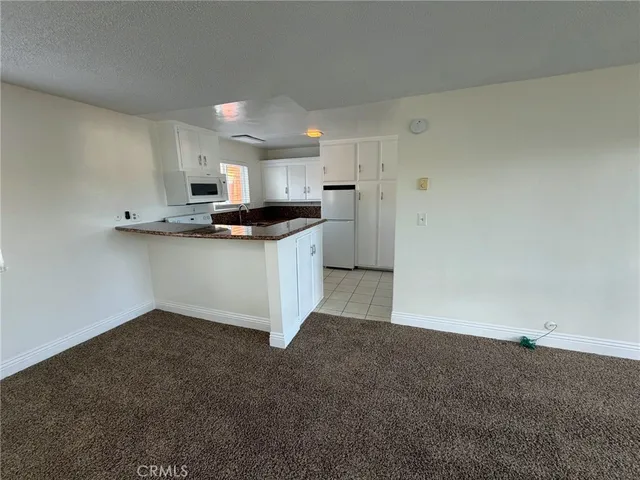 $2,195 | 931 West 19th Street, Unit 30, Costa Mesa, CA 92627