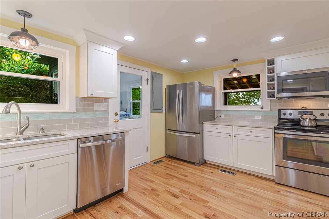 263 Whiting Cove Road Locust Hill, VA 23092 - Photo 10 of 41 Gallery Image 10