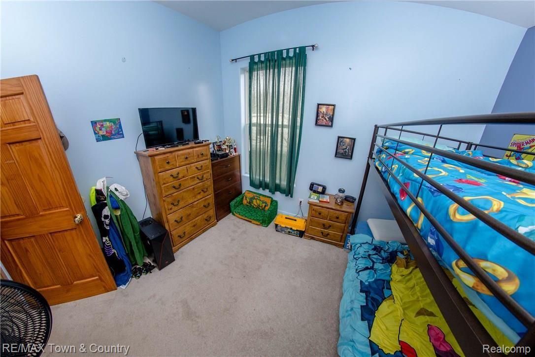 8041 West Frances Road Flushing, MI 48433 - Photo 40 of 72 37.jpg